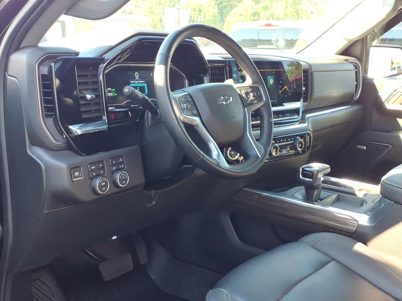 2023 Chevrolet Silverado 1500 RST - Photo 9