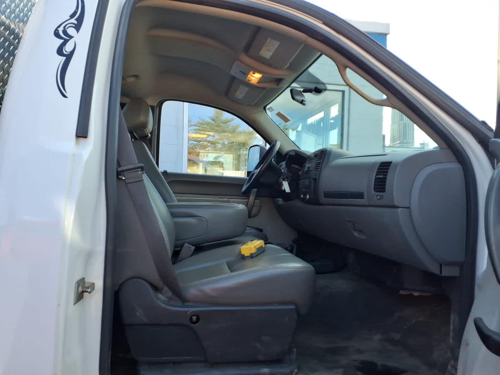 2013 Chevrolet Silverado 3500 Chassis Cab Work Truck - Photo 16