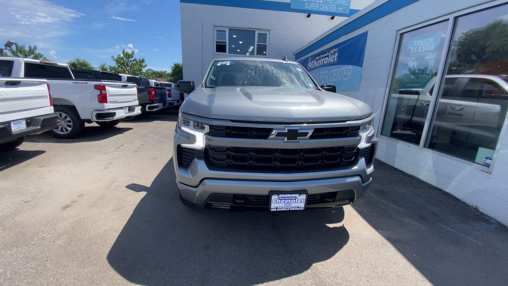 2025 Chevrolet Silverado 1500 RST photo 4
