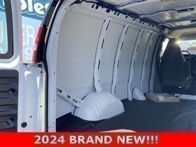 2024 Chevrolet Express Cargo Work Van - Photo 21