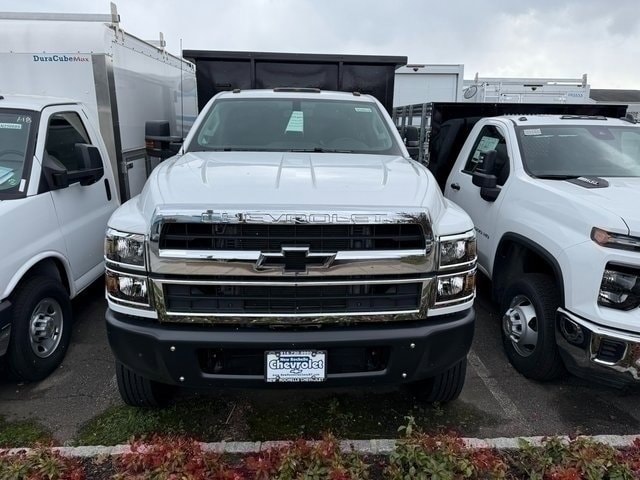 2024 Chevrolet Silverado 4500 Medium Duty Chassis Cab Work Truck's photo