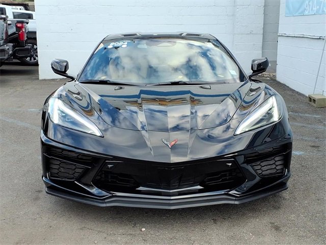 2024 Chevrolet Corvette Stingray 3LT photo 2