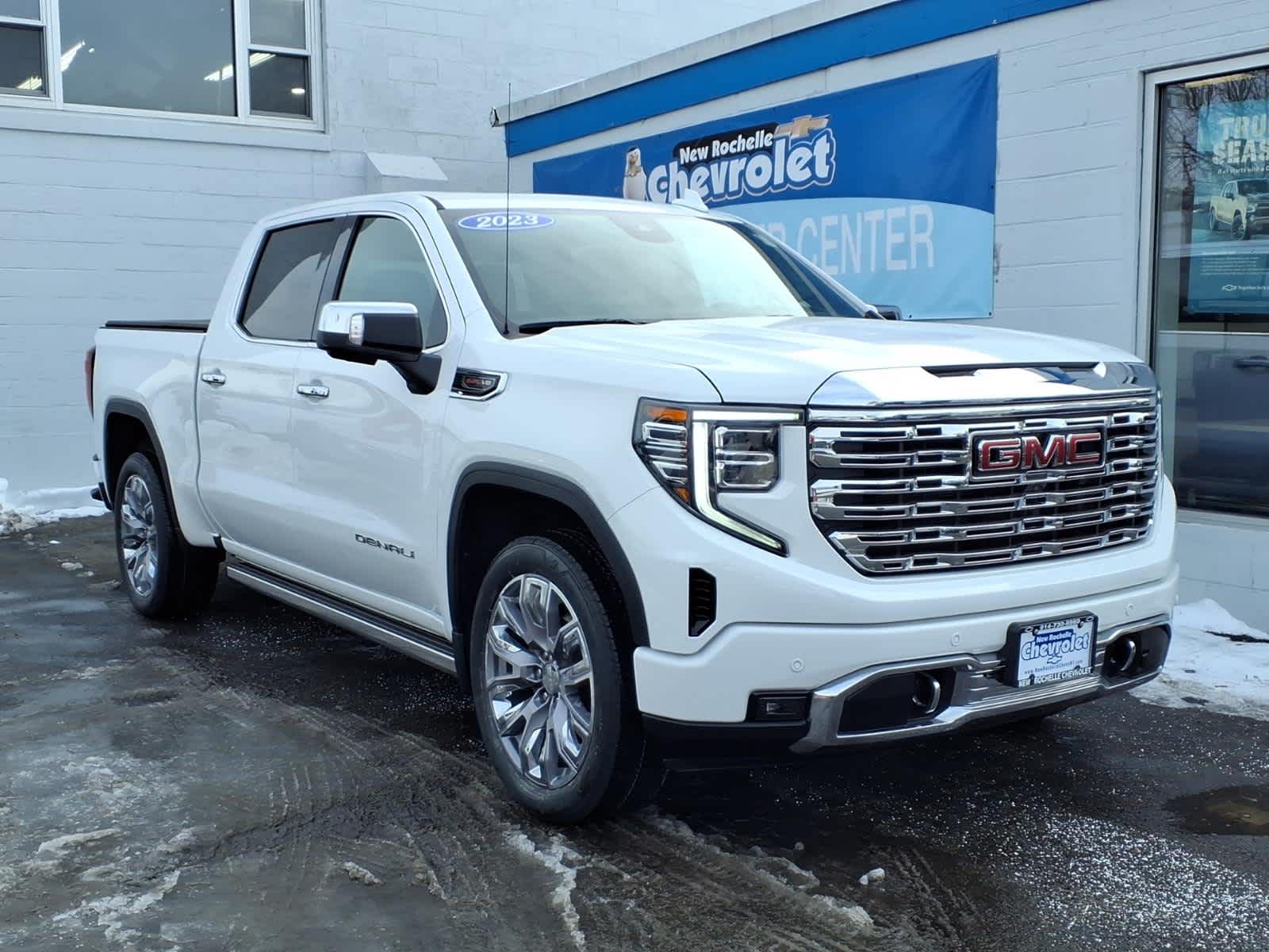 2023 GMC Sierra Denali 4WD Crew Cab Short Box's photo