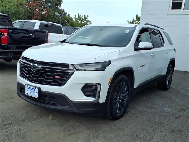 2023 Chevrolet Traverse RS photo 2