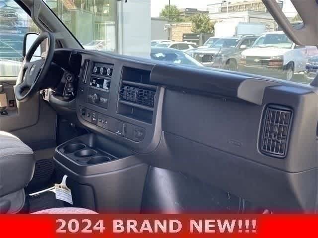 2024 Chevrolet Express Cargo Work Van - Photo 25