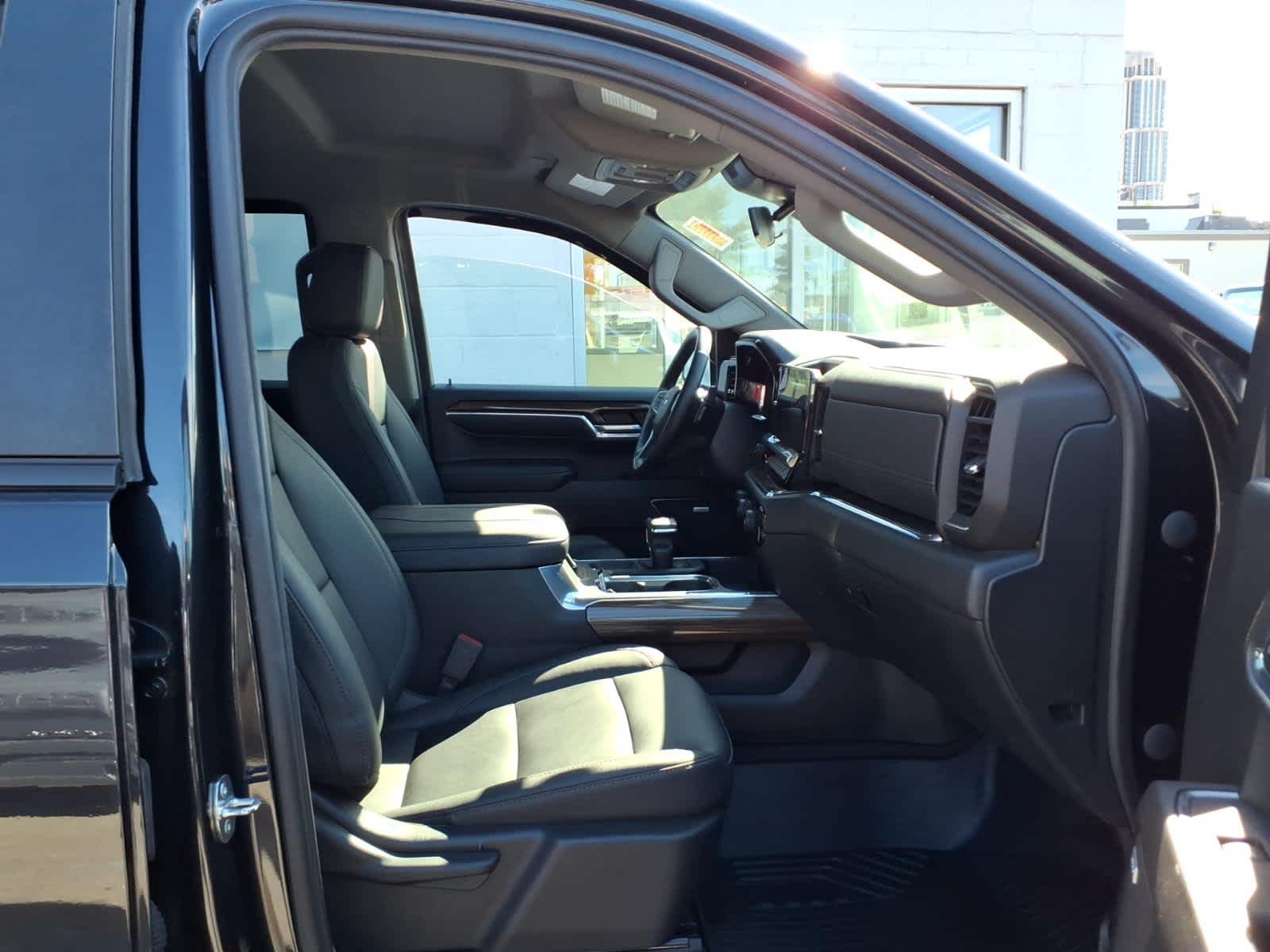 2023 Chevrolet Silverado 1500 RST - Photo 20