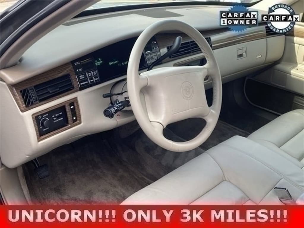 Used 1995 CADILLAC Deville Standard Sedan