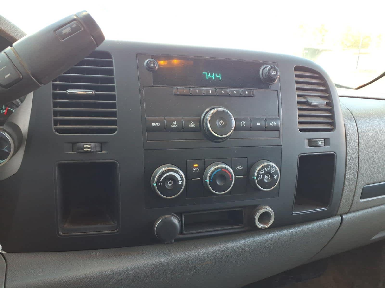2013 Chevrolet Silverado 3500 Chassis Cab Work Truck - Photo 12