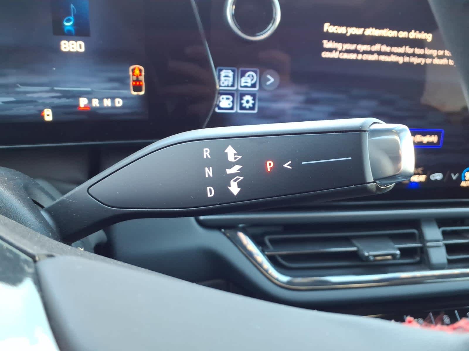 2025 Chevrolet Equinox EV RS - Photo 16