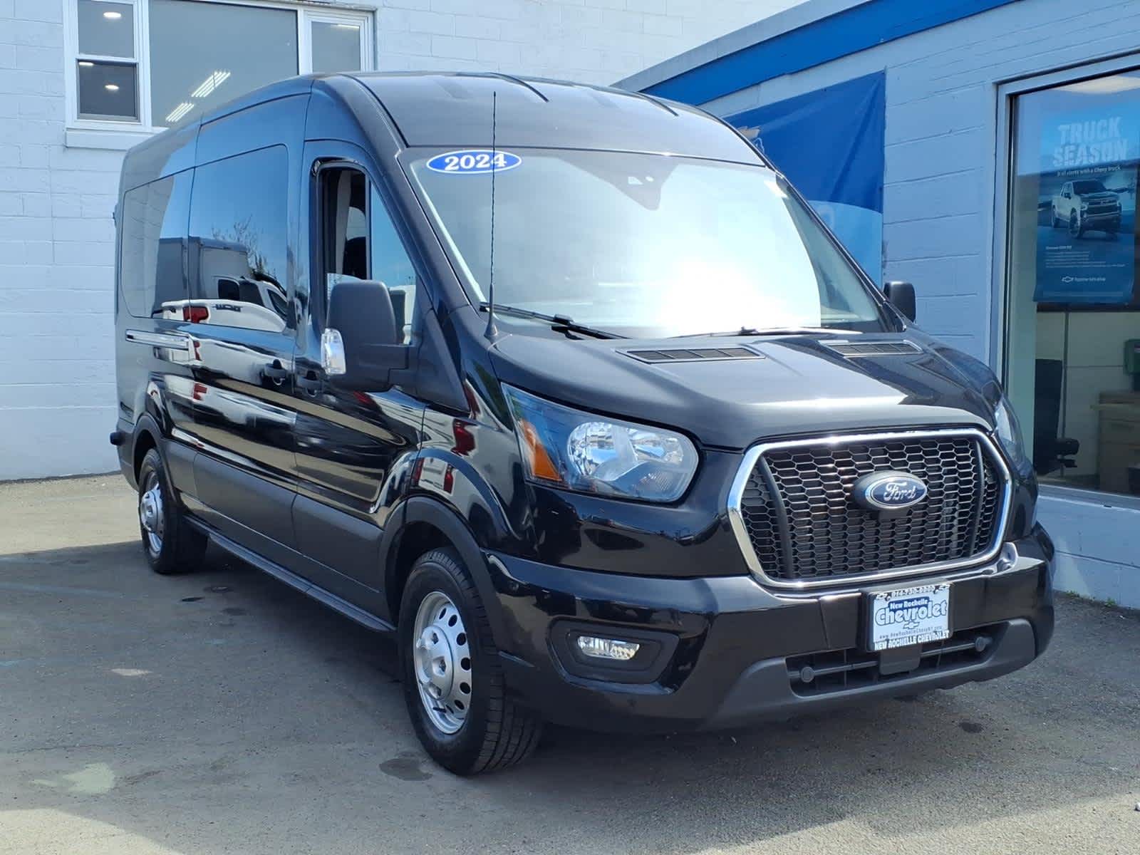 2024 Ford Transit 350 XL Med Roof Sliding Pass. 148 AWD's photo