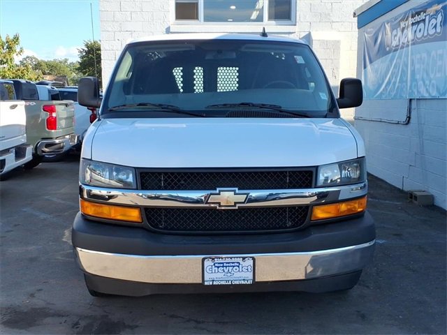 2023 Chevrolet Express Cargo 2500 Van photo 2