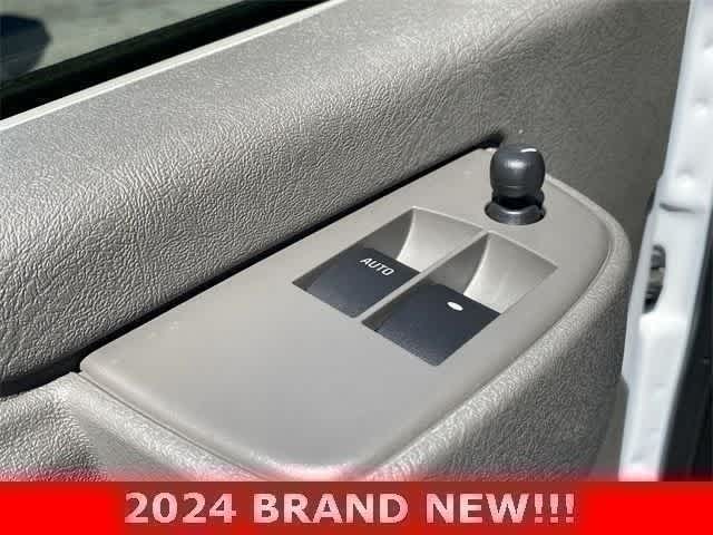 2024 Chevrolet Express Cargo Work Van - Photo 20