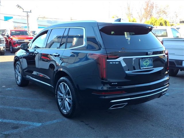 2025 Cadillac XT6 Premium Luxury photo 4