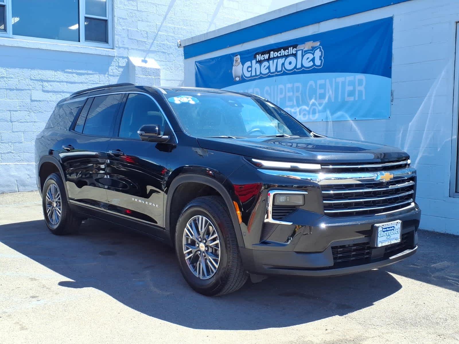 2024 Chevrolet Traverse FWD LT's photo