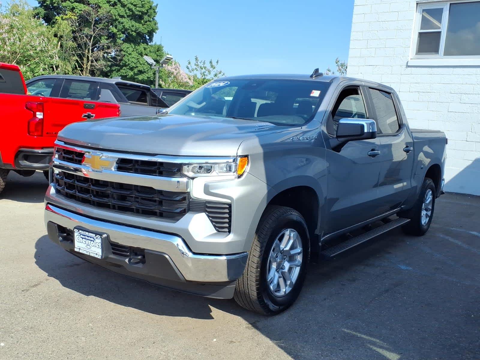 2024 Chevrolet Silverado 1500 LT - Photo 3
