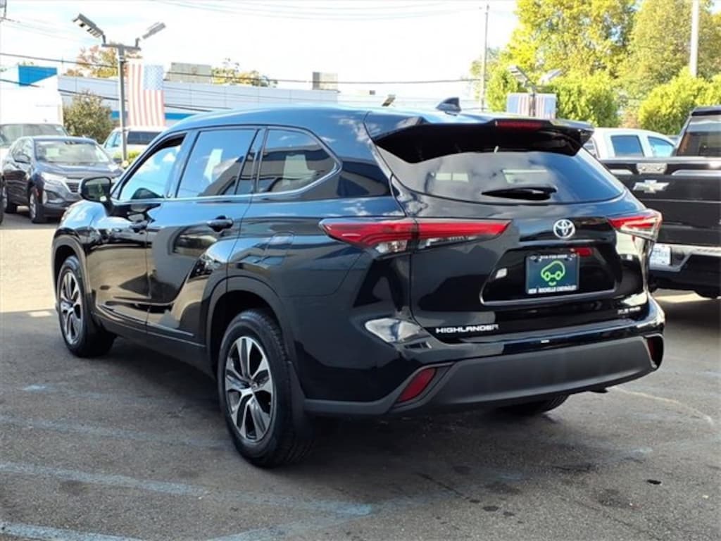 Used 2020 Toyota Highlander XLE SUV