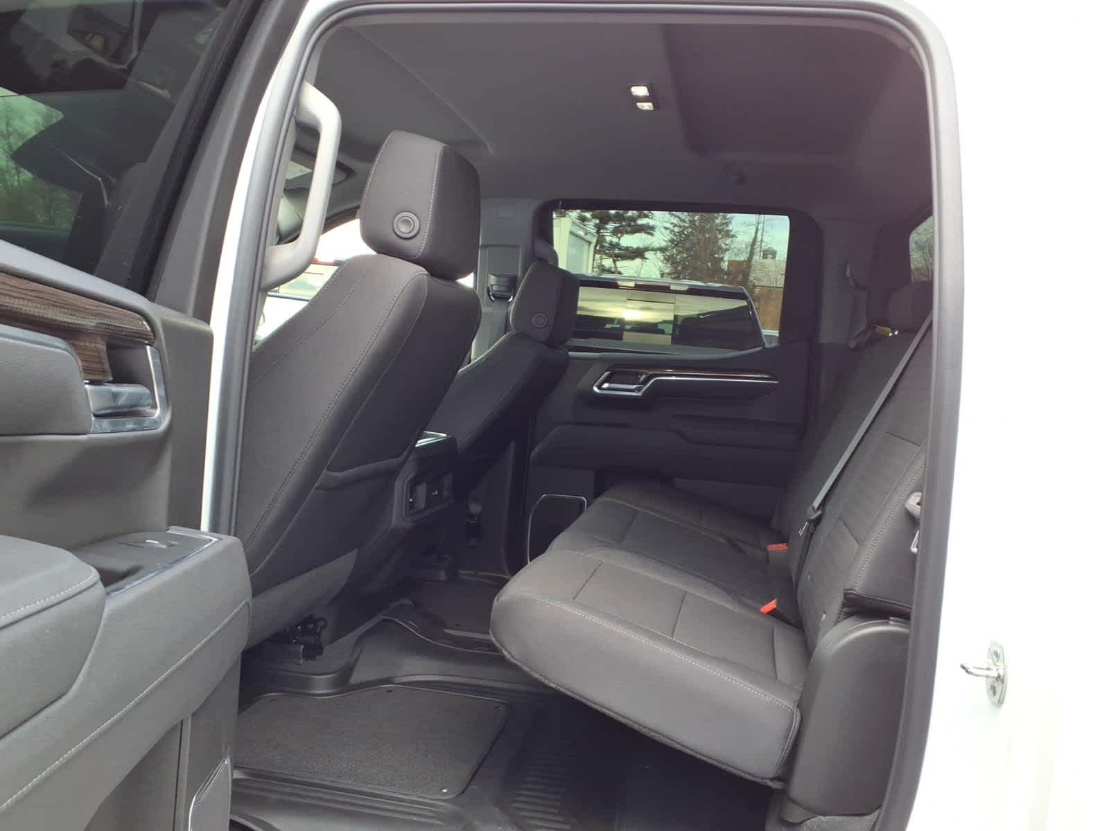 2025 Chevrolet Silverado 1500 RST - Photo 18