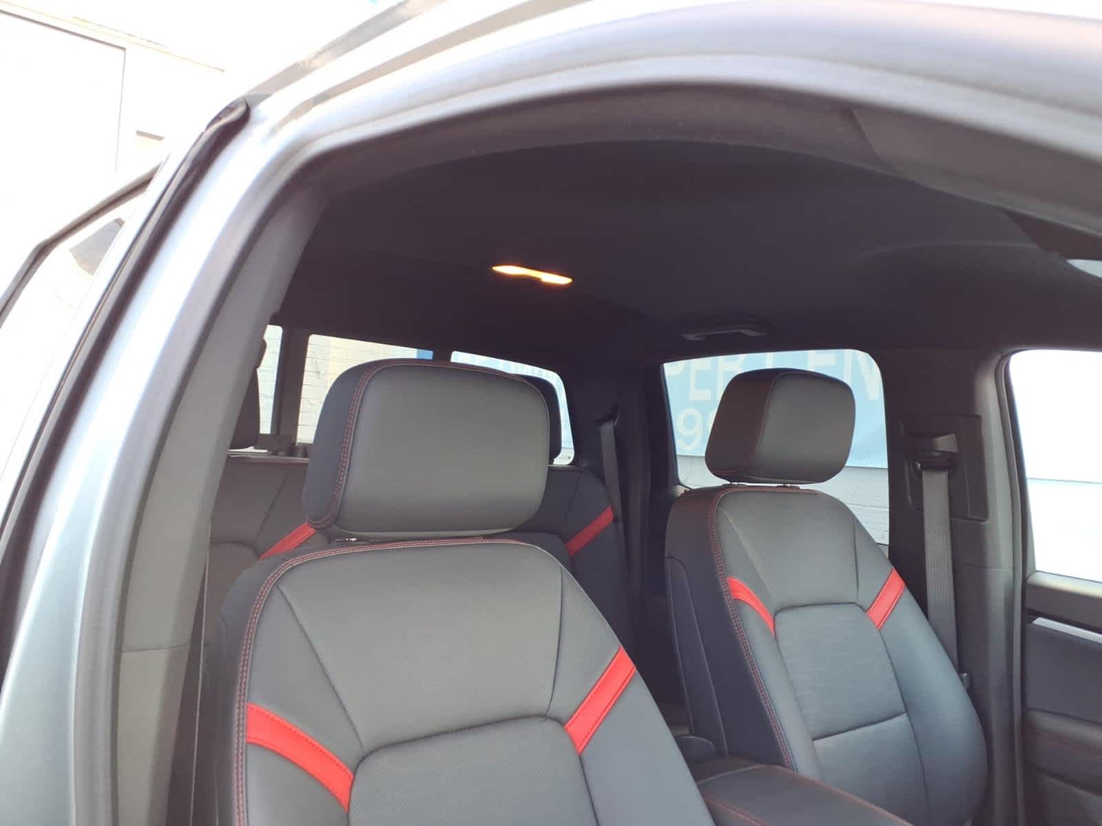 2025 Chevrolet Colorado Z71 - Photo 23