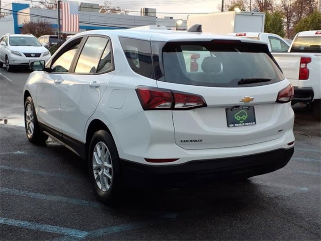 Used 2024 Chevrolet Equinox LS SUV