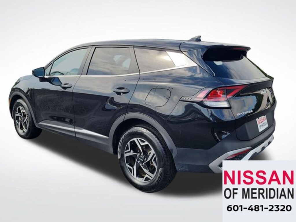 Used 2024 Kia Sportage LX SUV