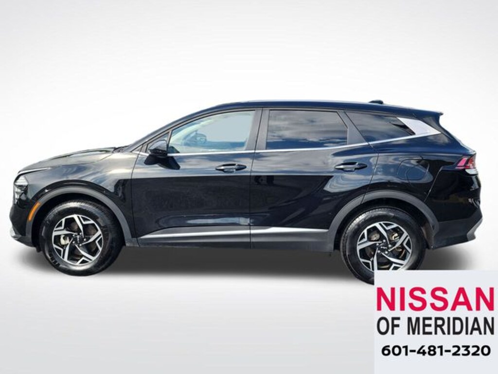 Used 2024 Kia Sportage LX SUV