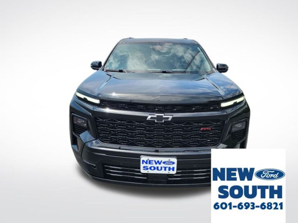 Used 2024 Chevrolet Traverse RS SUV