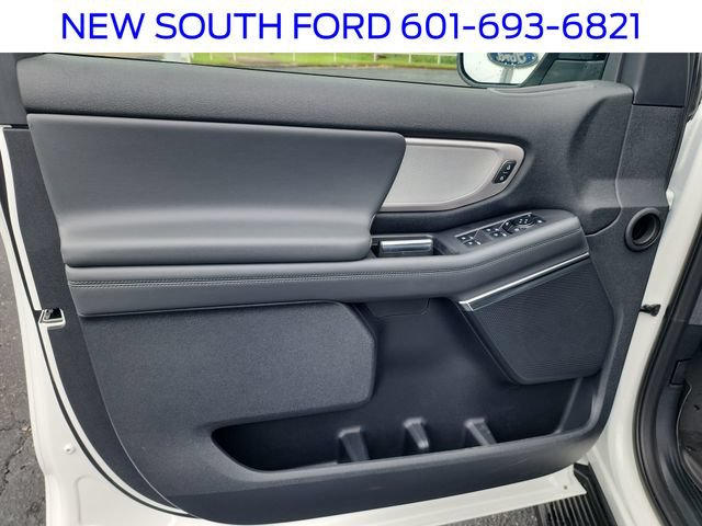 2026 Ford Expedition Active - Photo 10