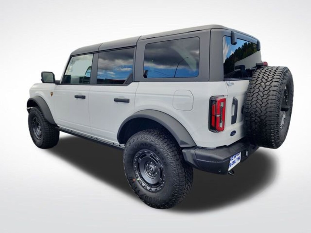 New 2025 Ford Bronco Badlands SUV