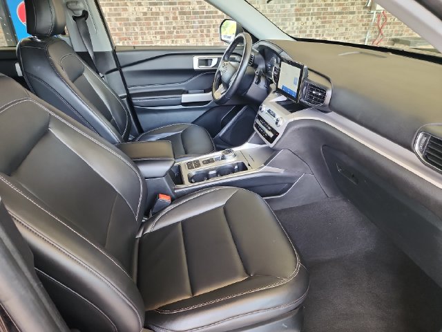 2024 Ford Explorer XLT - Photo 12