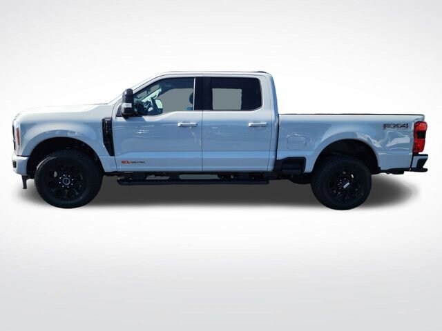 2025 Ford F-250 Lariat photo 2