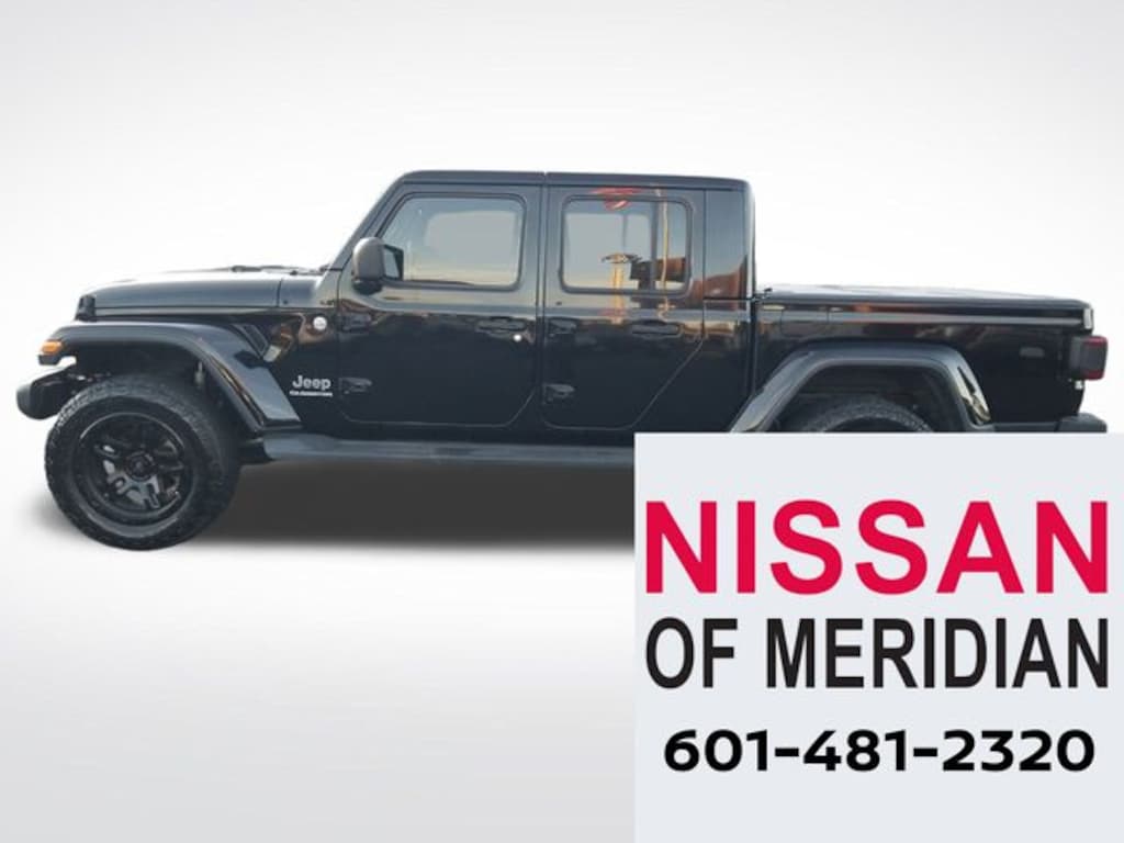 Used 2020 Jeep Gladiator Overland Truck