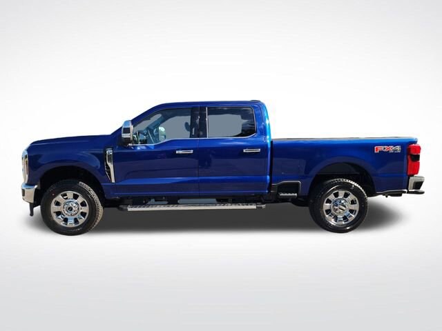 2026 Ford F-250 Lariat photo 2