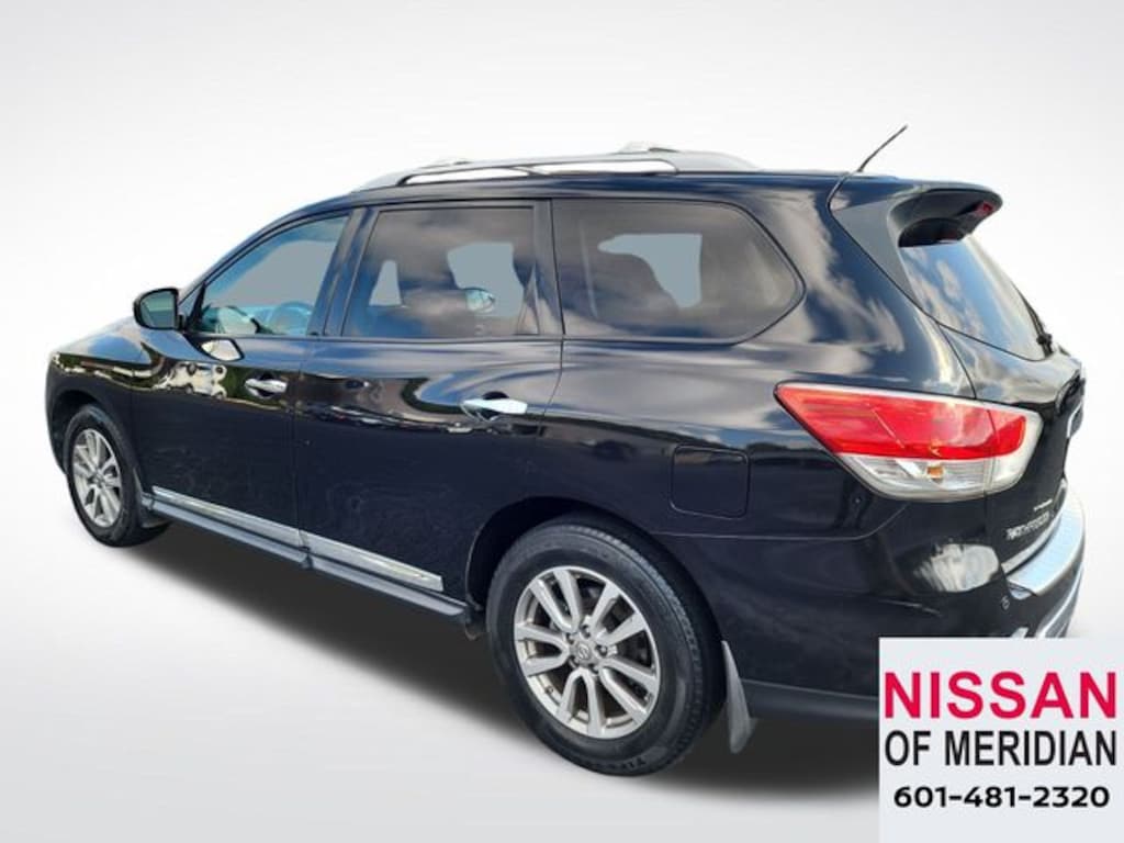 Used 2015 Nissan Pathfinder SL SUV