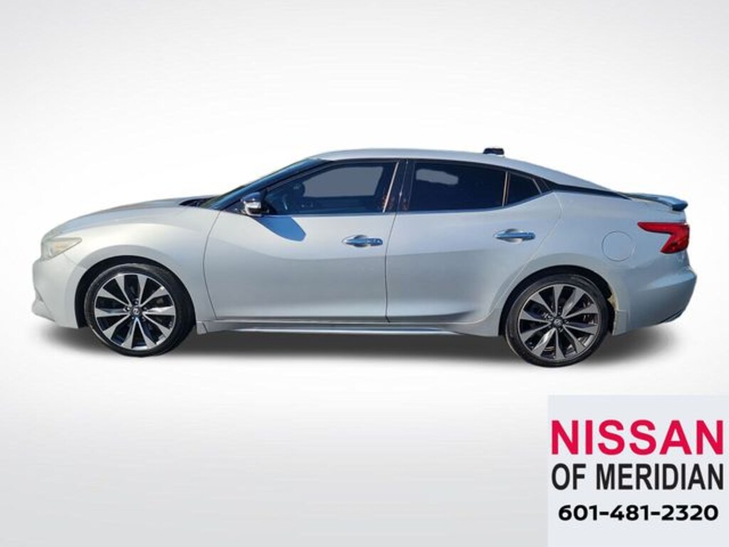 Used 2016 Nissan Maxima SR Sedan