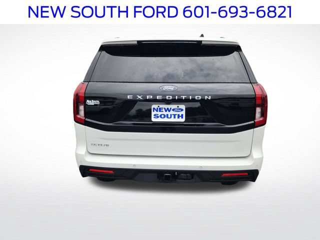 2026 Ford Expedition Active - Photo 5