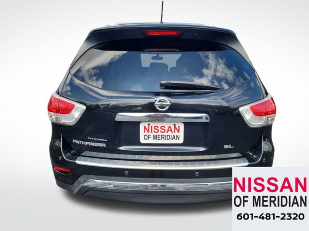 Used 2015 Nissan Pathfinder SL SUV