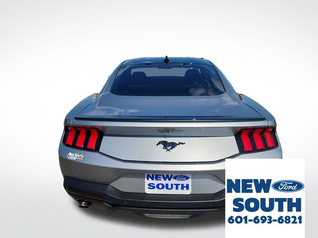 2024 Ford Mustang EcoBoost Premium photo 4