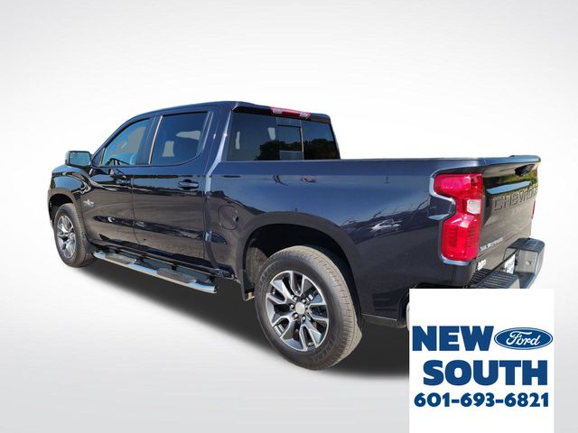 2024 Chevrolet Silverado 1500 LT Texas Edition photo 3