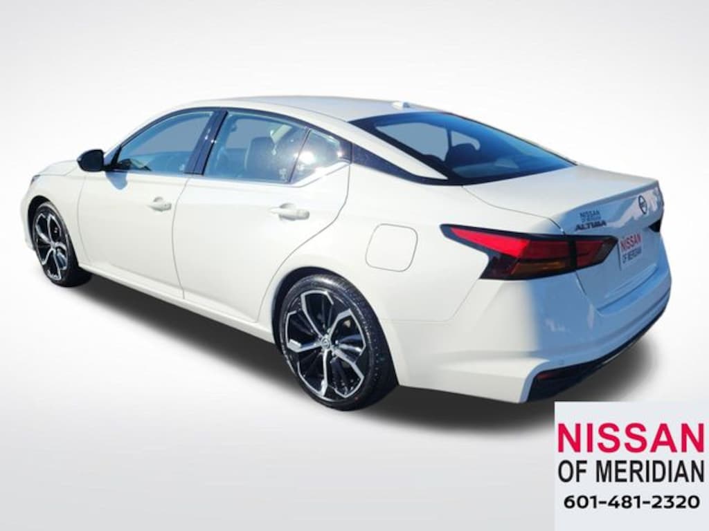 Used 2024 Nissan Altima 2.5 SR Sedan