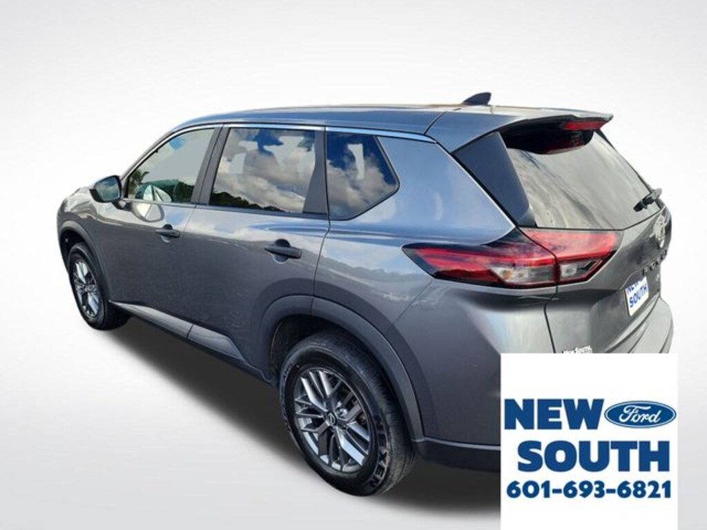 Used 2024 Nissan Rogue S SUV