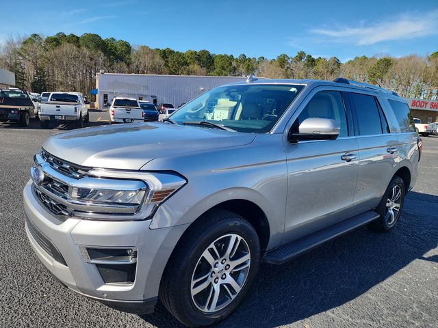 2024 Ford Expedition Limited's photo