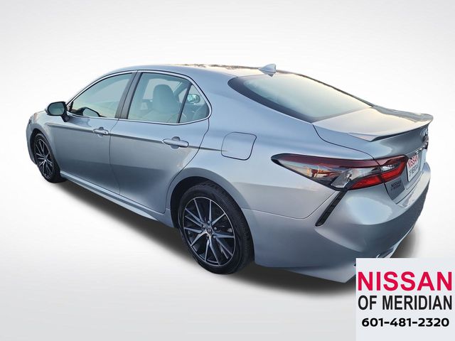 2024 Toyota Camry SE photo 3