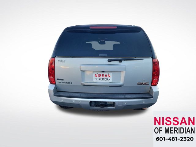 2010 Gmc Yukon SLT photo 4