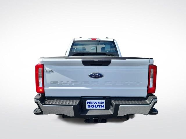 2026 Ford F-250 XL photo 4