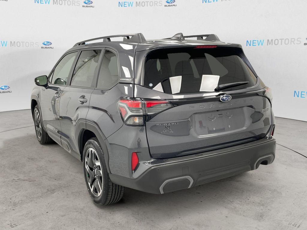 2025 Subaru Forester Limited photo 3