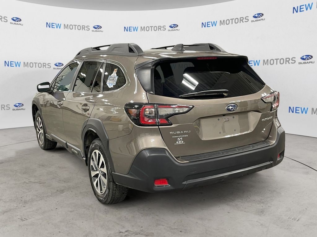 Used 2023 Subaru Outback Premium SUV