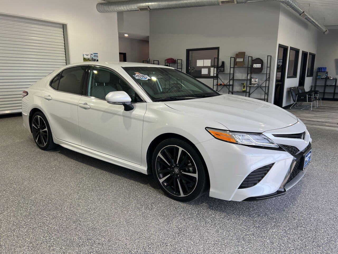 Used 2020 Toyota Camry XSE with VIN 4T1K61AK9LU917721 for sale in Coon Rapids, IA