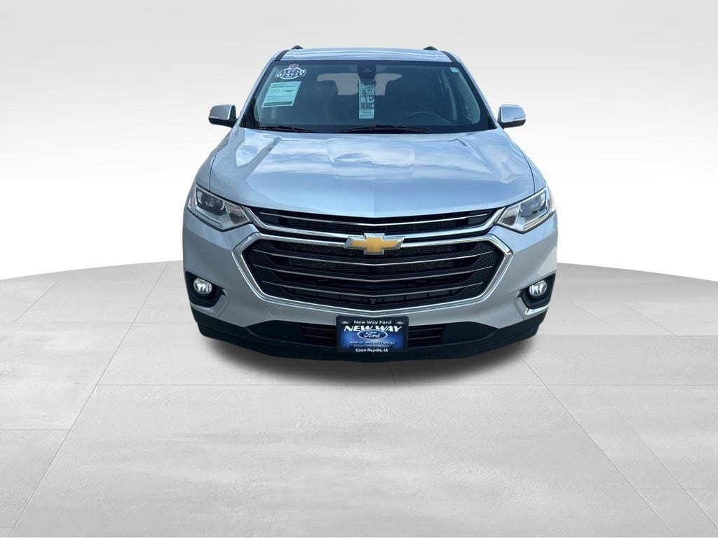 Used 2021 Chevrolet Traverse 3LT with VIN 1GNEVHKW4MJ272047 for sale in Coon Rapids, IA