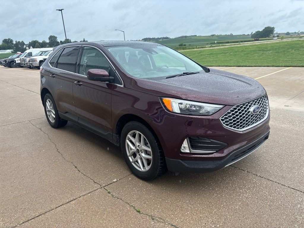 Used 2024 Ford Edge SEL SUV