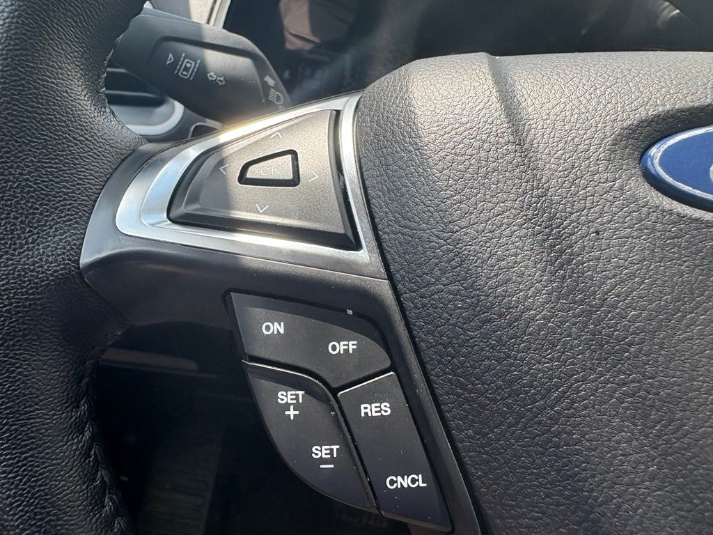 2022 Ford Edge SEL - Photo 14